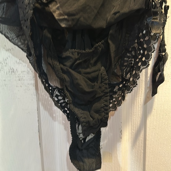 Vintage Victoria’s Secret Sheer Mesh Garter Slip Teddy 34B - Picture 7 of 10